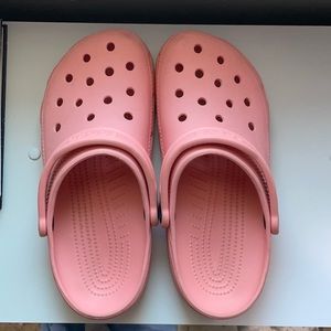 crocs